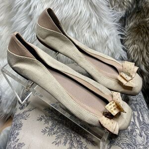 Biondini women's Size 8/39EU closed toe flat shoes